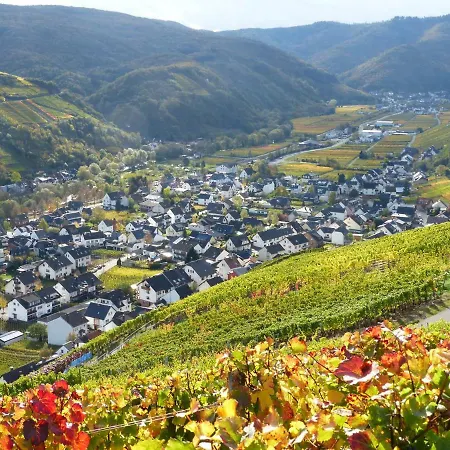 Holiday home Schlupfwinkel